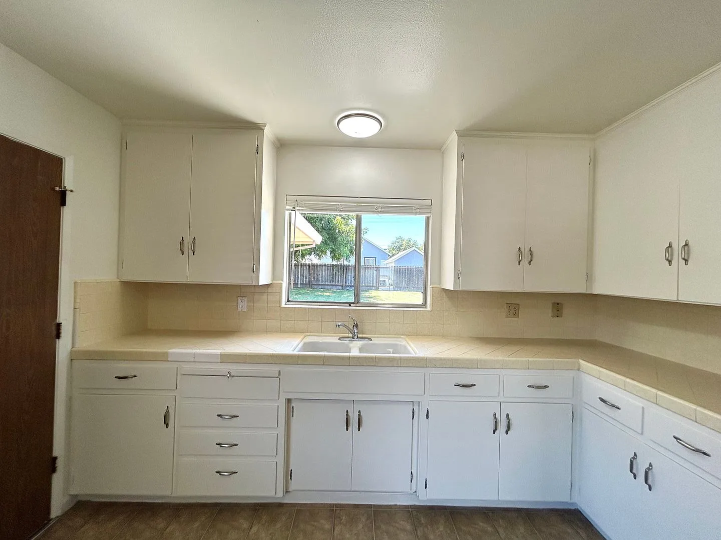 2 Bedroom, 1 Bath Home — Photo 2