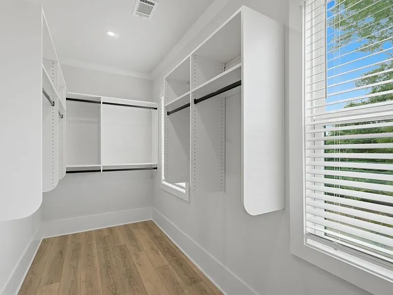 331 Orchid St — Photo 14