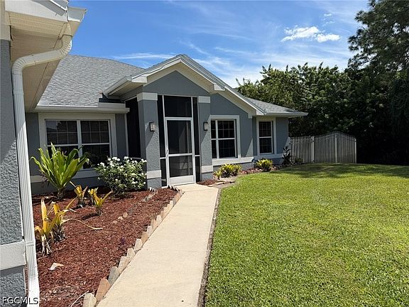 5th image of 702 Calvin Ave