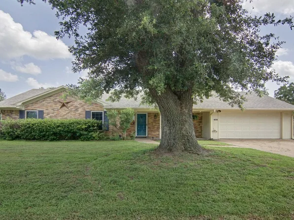 904 Zola St, Quitman, TX 75783