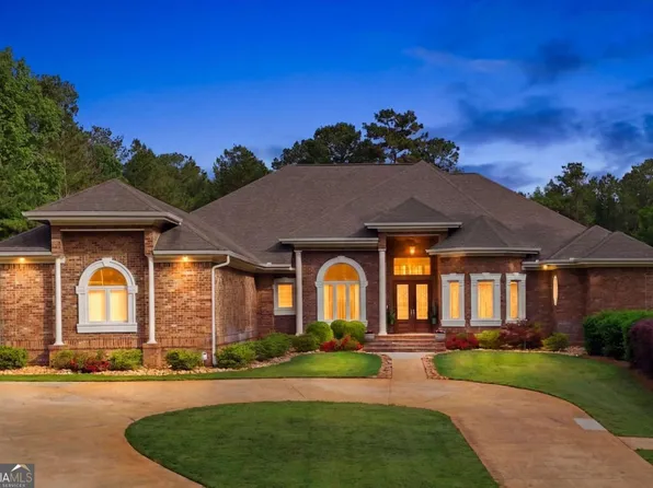 304 Deer Creek Dr, Forsyth, GA 31029