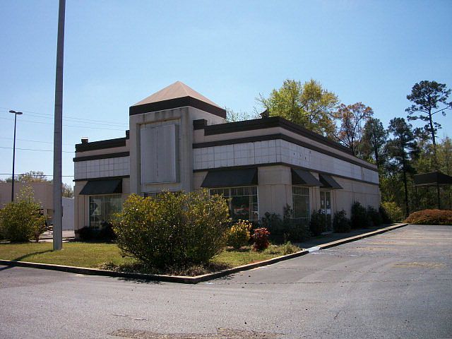 2nd image of 487 South Blvd