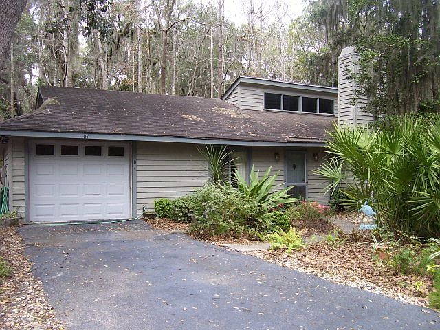 1st image of 107 Palmetto Ct