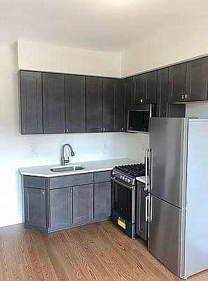 1st image of 2908 31st Ave APT B5