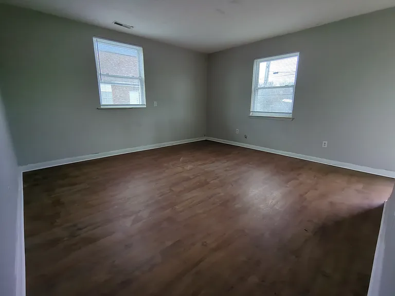 109 Southview Dr #8 — Photo 8