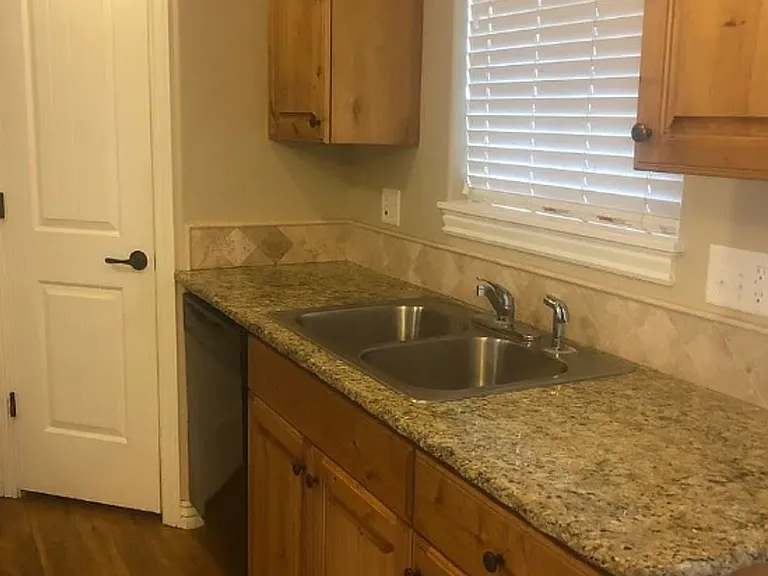 533 Countryside Ave — Photo 8