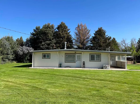 320 Ochsner Ave, Gooding, ID 83330