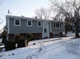 10 Mari Rd, Chester, NY 10918