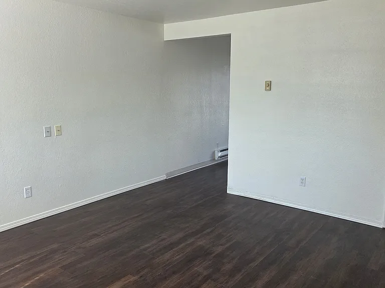 211 E Bird Ave #A — Photo 2