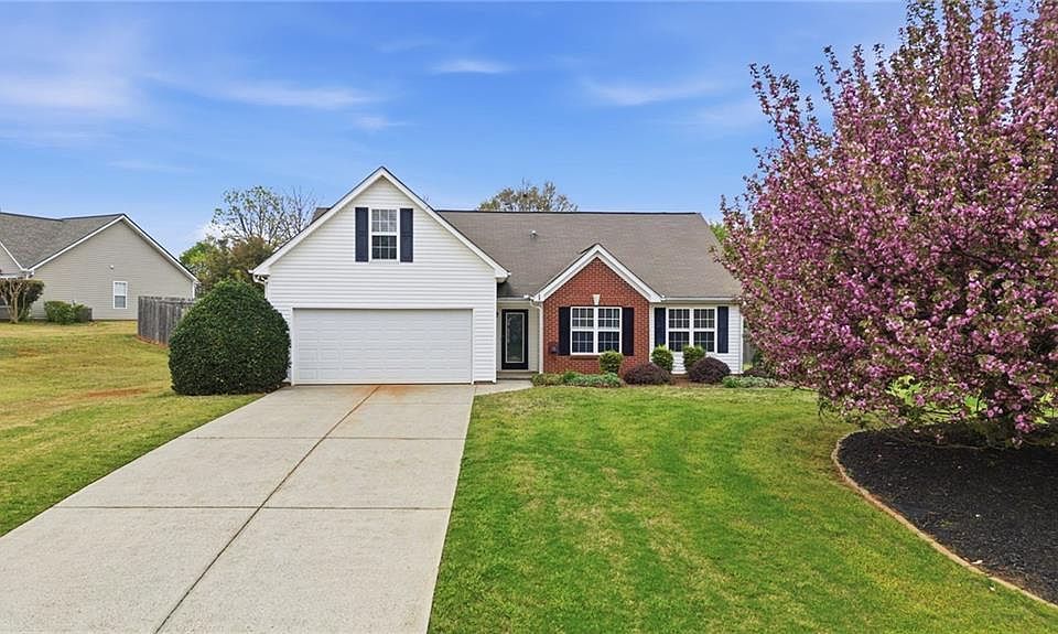 1st image of 5828 Meadowfield Trce