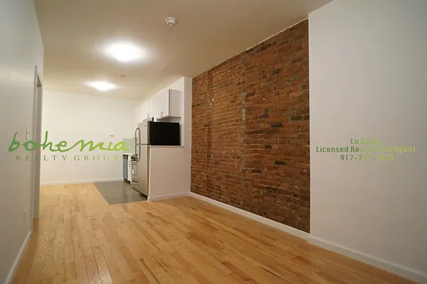 Rented by Bohemia Realty Group | media 16