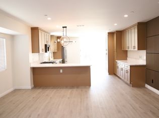 622 W 55th St, Los Angeles, CA 90037