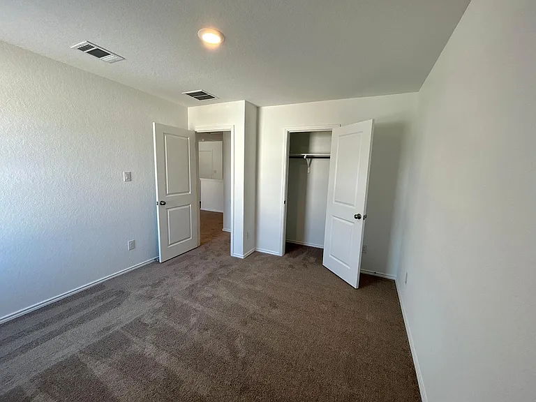 5974 Companion Loop — Photo 18