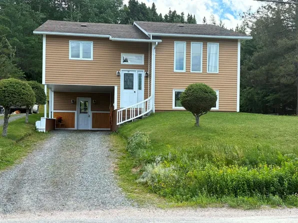 28 Hillview Heights Extension, Glovertown, NL A0G2M0
