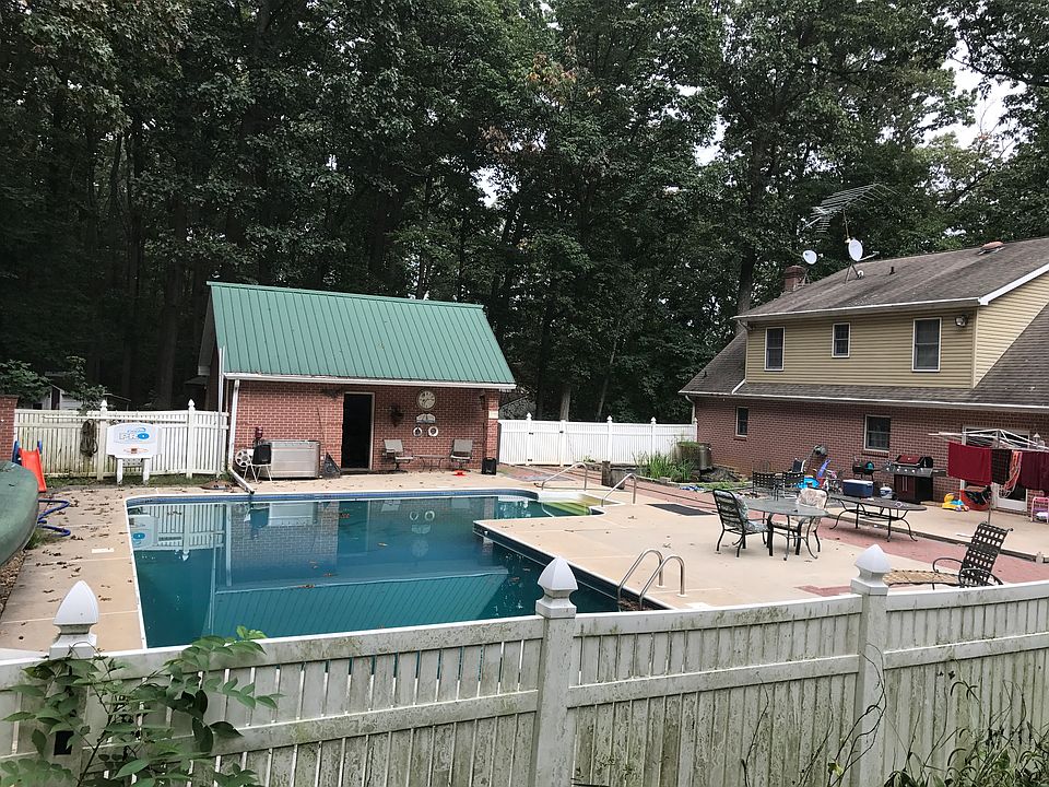 34000 gal. Pool 