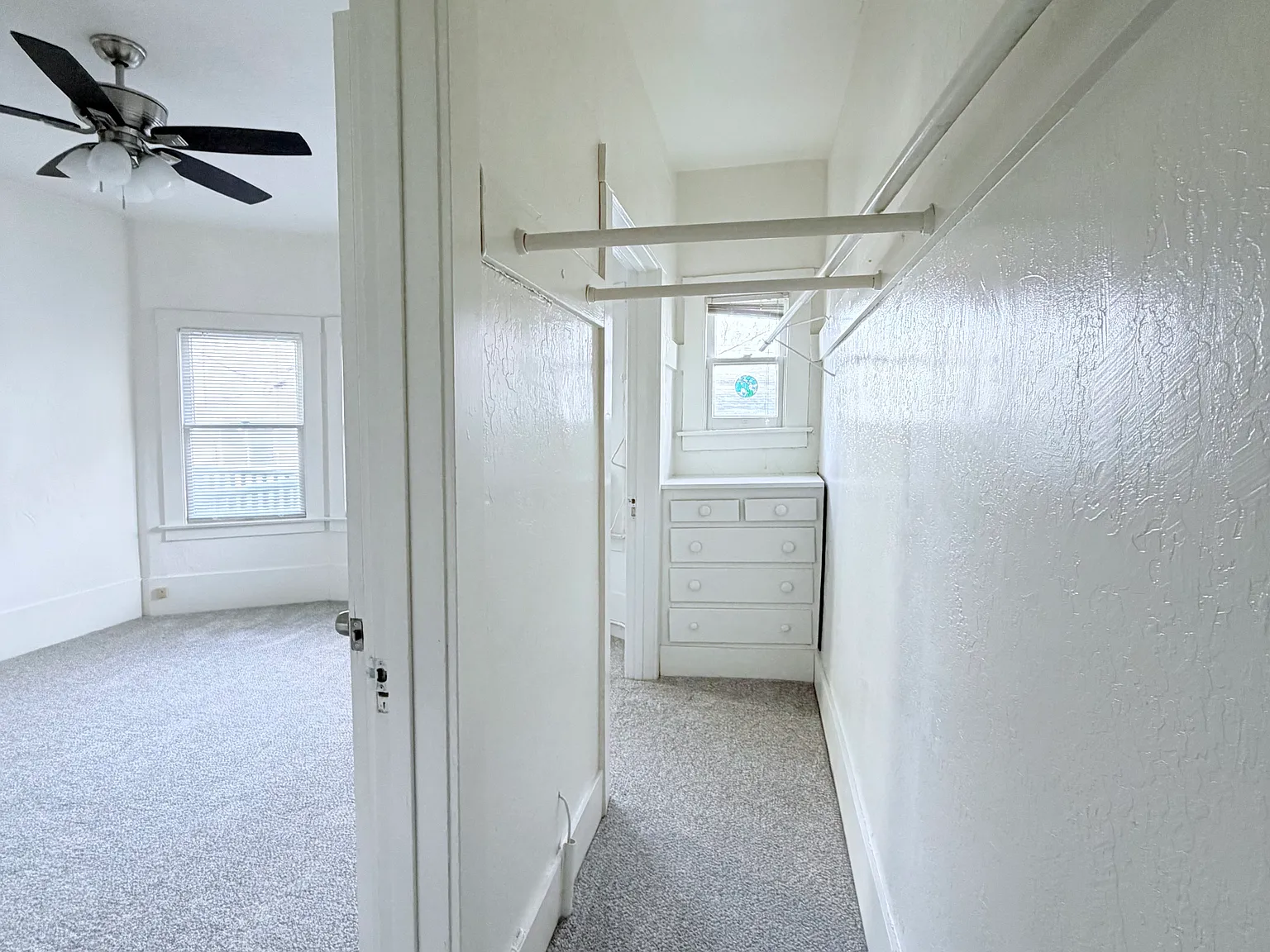 Studio, 450 sqft, $1,350 — Photo 3