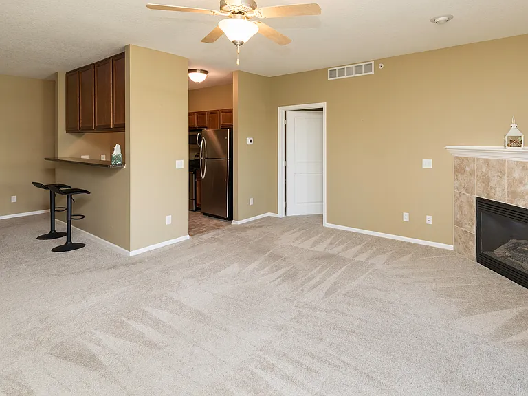 6350 Coachlight Dr #3202 — Photo 8