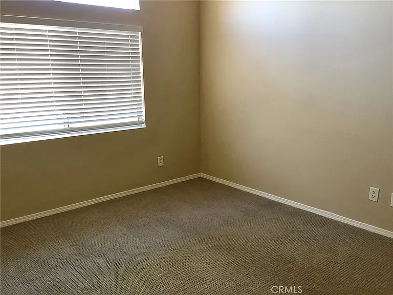 932 S Lone Pine Ln — Photo 12