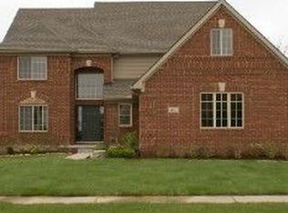 25455 Collingwood Dr, South Lyon, MI 48178