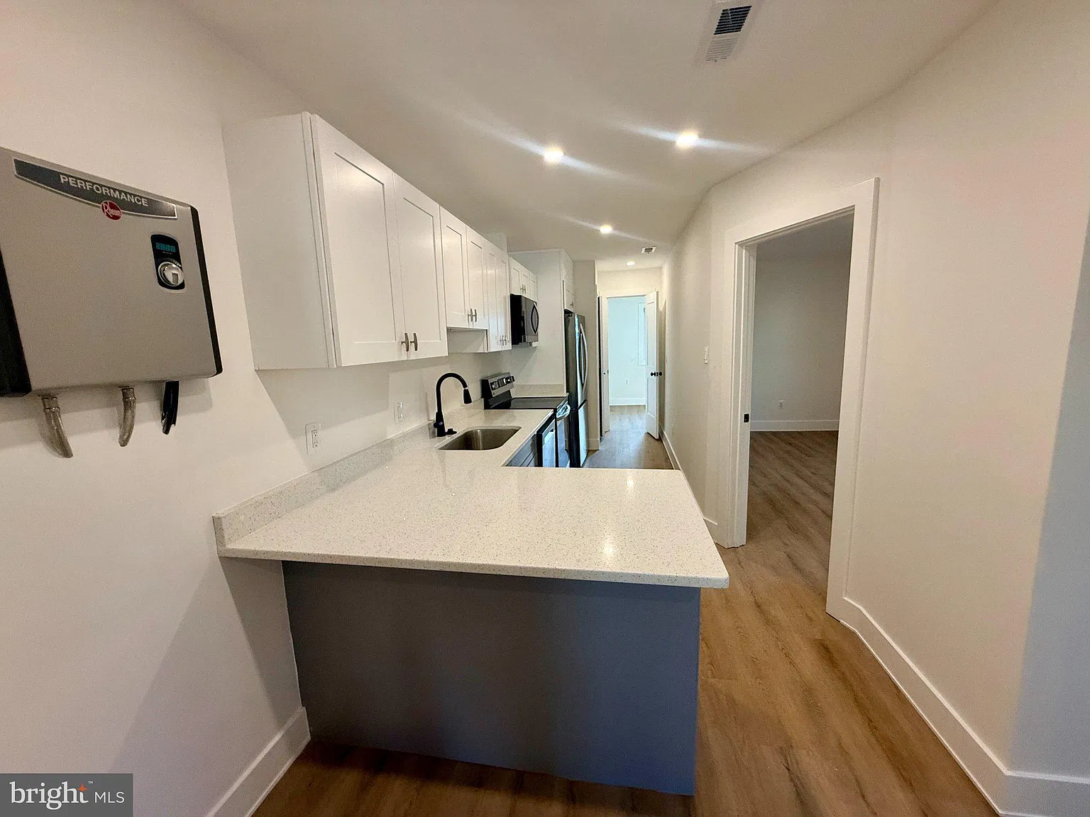 2920 8th St NE — Photo 1