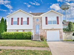 128 Derbyshire Ct, Radcliff, KY 40160