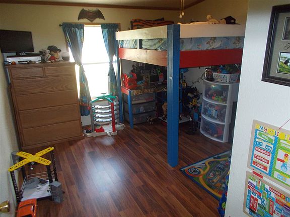 4th image of 30 Marietta Cir