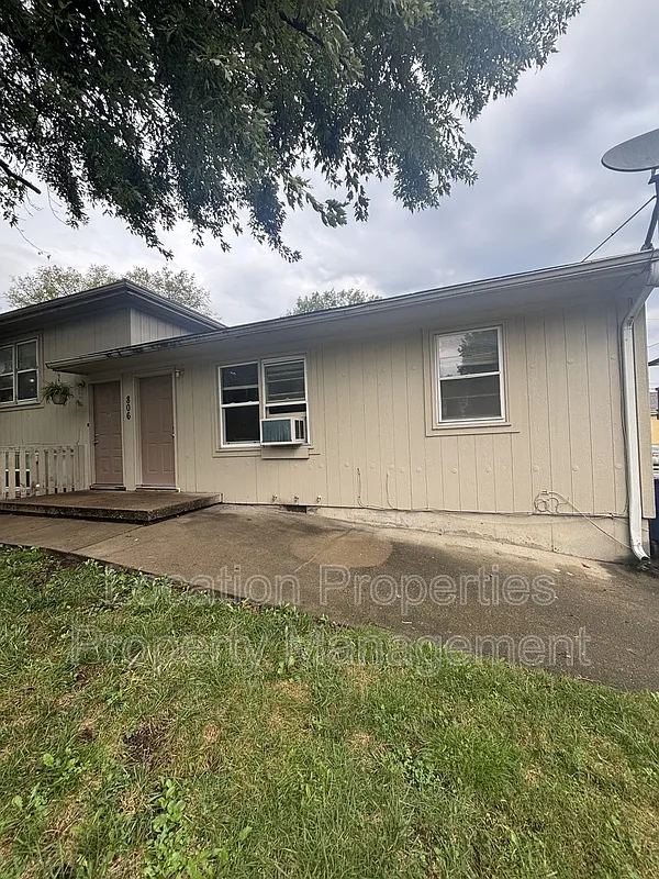2 bed, 1.0 bath, 600 sqft, $995 — Photo 1