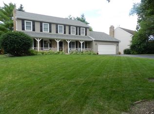 1485 Spring Hill Dr, Algonquin, IL 60102