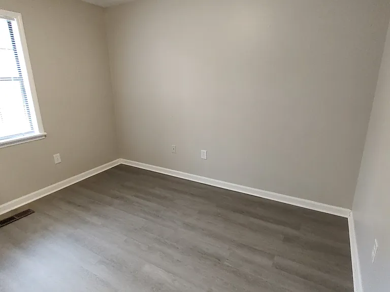 909 Fairchild Ave #C — Photo 3