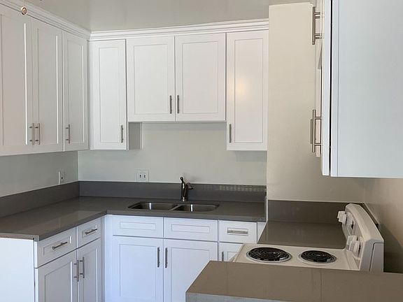 4th image of 304 N Lincoln Ave APT C