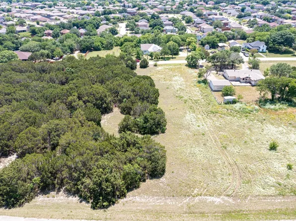 2 S Loop Dr, Cedar Hill, TX 75104
