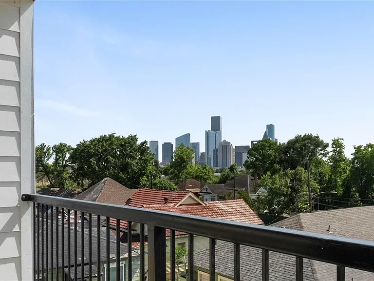 1120 Hogan St — Photo 25