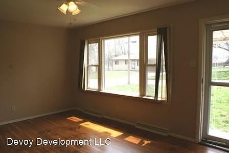 2nd image of 7485 Rowles Ave