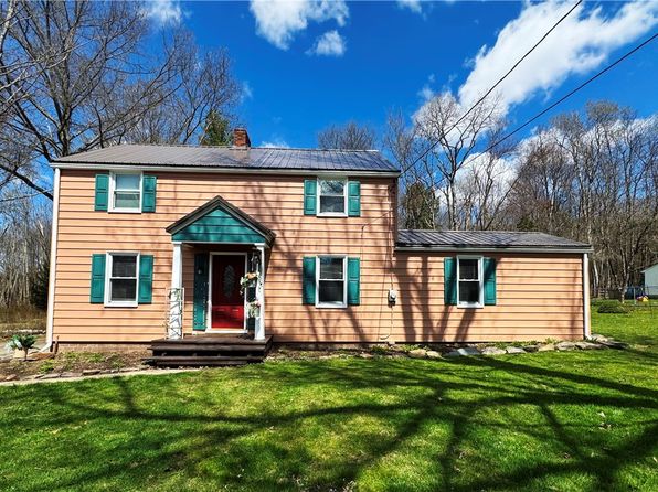 25 McKune Ave, Bradford, PA 16701