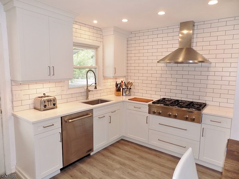 1st image of 108 Garden St