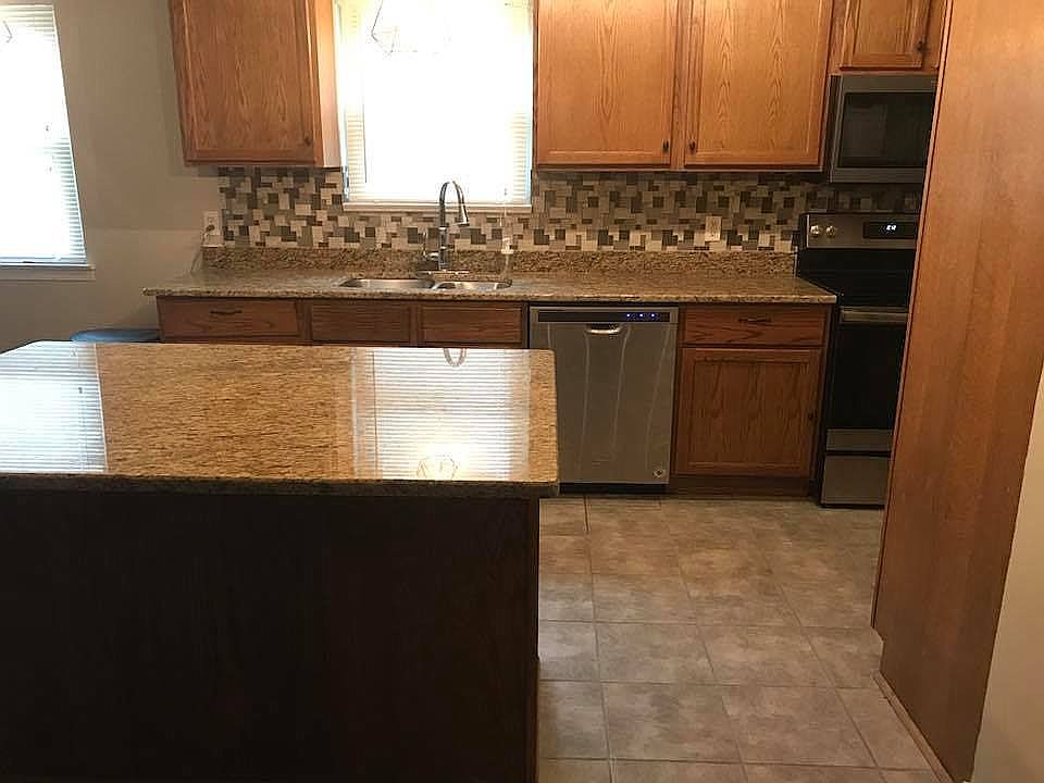 1st image of 2928 Portales Dr