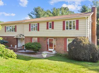 42 Captains Walk, Trumbull, CT 06611