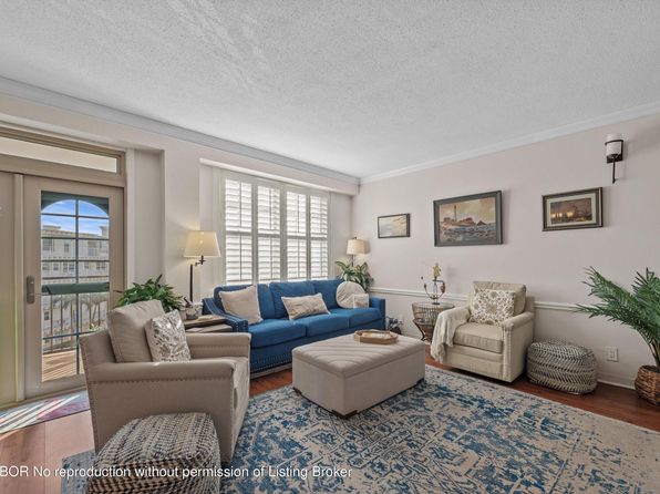 3475 S Ocean Blvd APT 302, Palm Beach, FL 33480