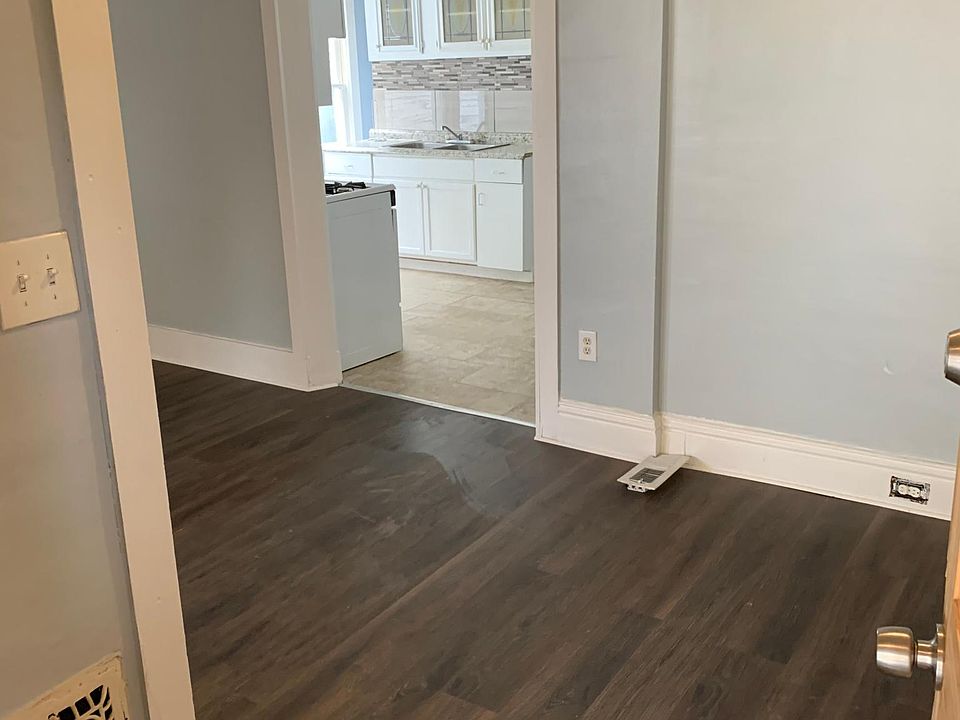 1st image of 61 Gallatin Ave