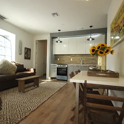 Rented by Nooklyn NYC LLC | media 48