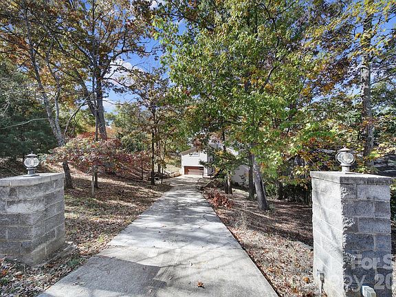 5th image of 7005 Tega Cay Dr