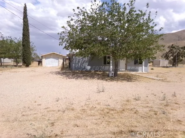 9193 Joshua St, Apple Valley, CA 92308