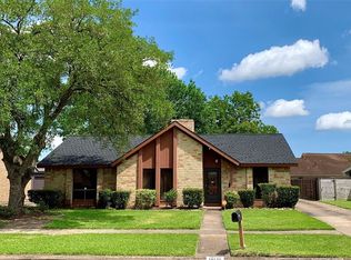 10110 Sagemill Dr, Houston, TX 77089