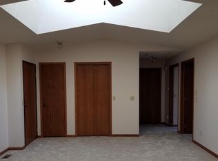601 E Center St APT 21, Inman, KS 67546
