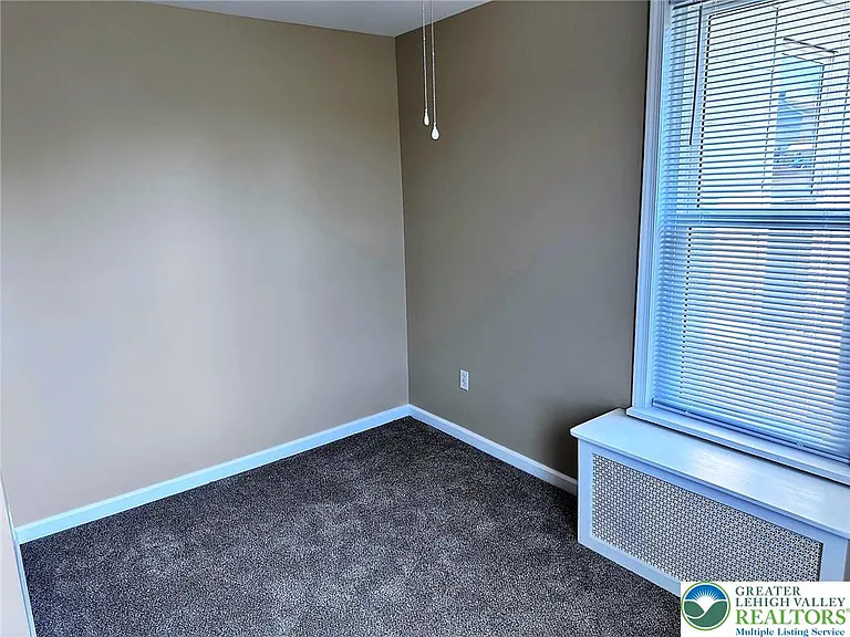 843 Main St — Photo 17