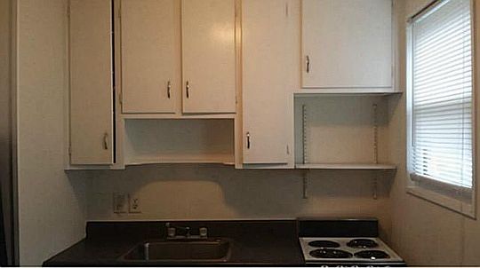 2nd image of 552 Overlook St