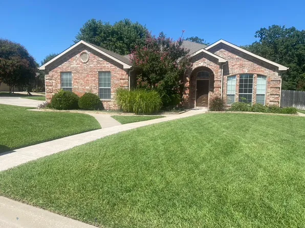 2230 Creek Side Dr, Weatherford, TX 76087