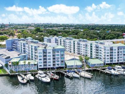 2415 NW 16th Street Rd #1-303, Miami, FL, 33125
