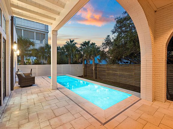 3rd image of 49 Grand Inlet Ct