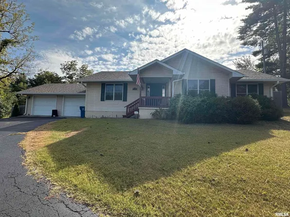 2435 W Walnut St, Murphysboro, IL 62966